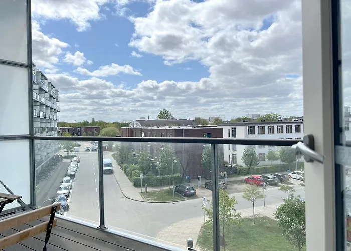 3 Bedroom Apartment At Margretheholmsvej With Balcony Near The Opera House And The City Center