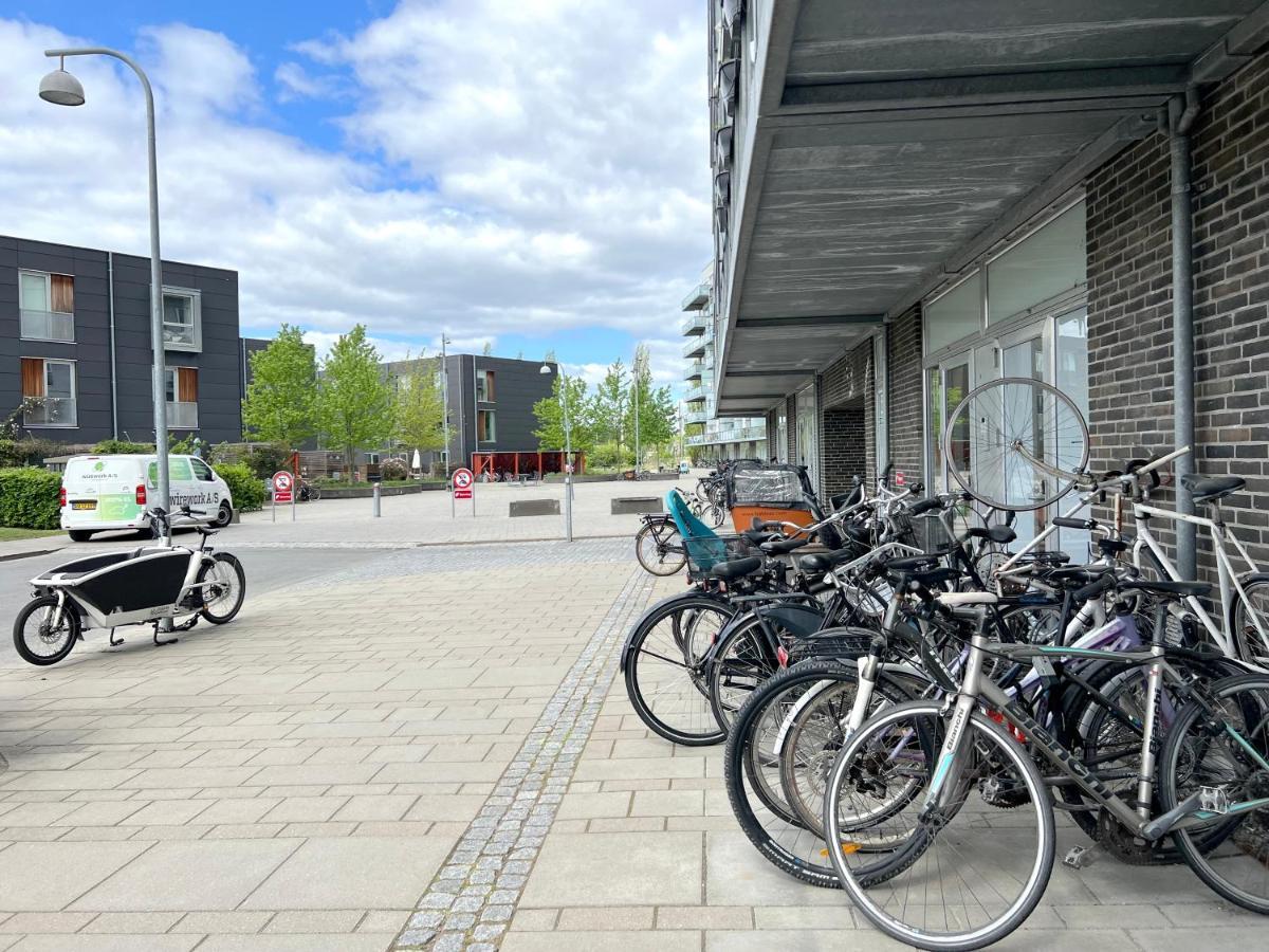 3 Bedroom At Margretheholmsvej With Balcony Near The Opera House And The Center Leilighet København